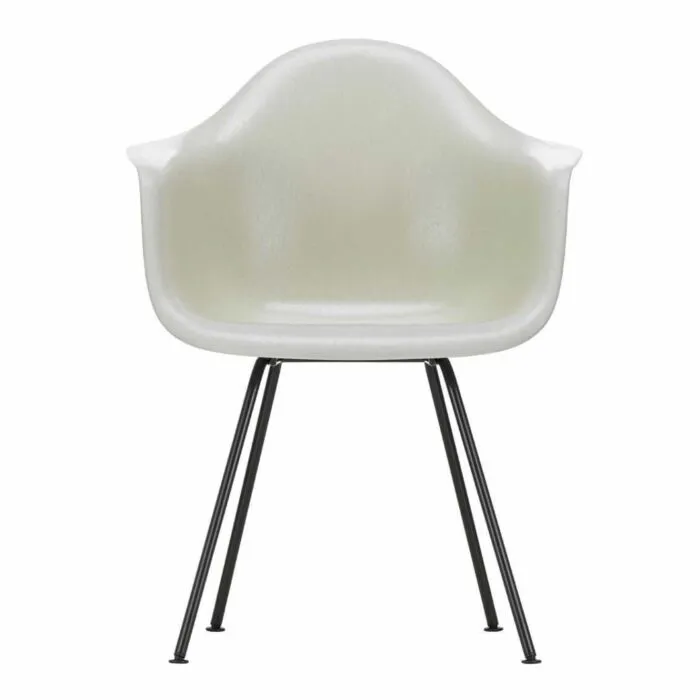 Uitverkoop Vitra Eames DAX Fiberglass stoel met zwart onderstel-Parchment
