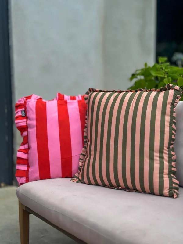 Koop Online Stripe love kussen set
