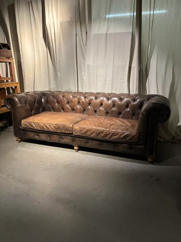 Chesterfield Bank 2.35 breed Premium